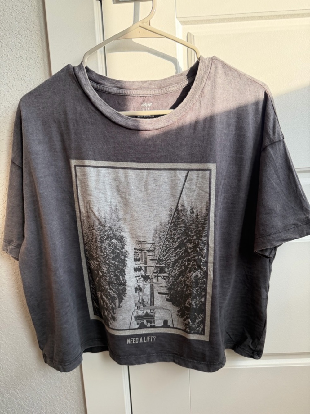 Aerie Cropped Graphic T-Shirt “Need A Lift?” Ski Lift Print - Size Small
